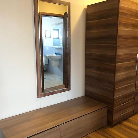 Cabrio Apart Hotel Kaloşvar Dış mekan fotoğraf