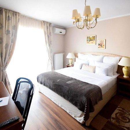Cabrio Apart Hotel Kaloşvar Dış mekan fotoğraf