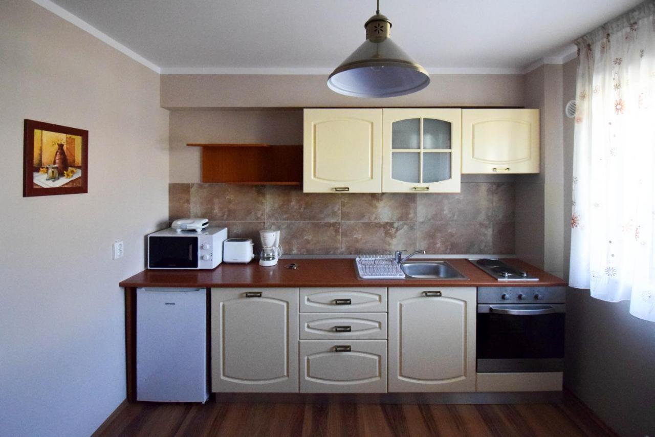 Cabrio Apart Hotel Kaloşvar Dış mekan fotoğraf