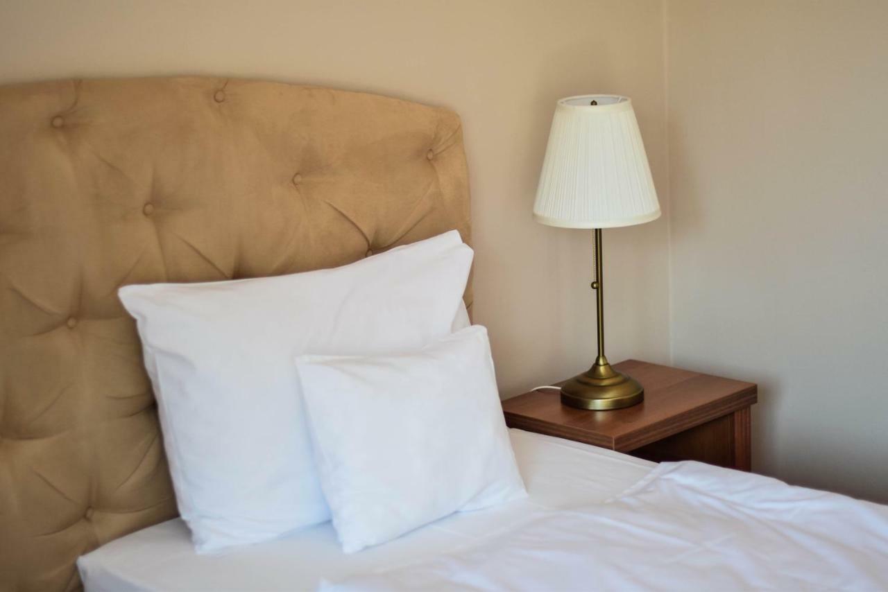 Cabrio Apart Hotel Kaloşvar Dış mekan fotoğraf