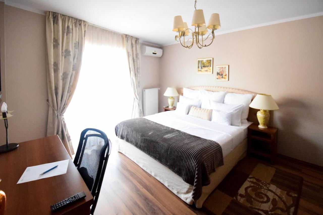 Cabrio Apart Hotel Kaloşvar Dış mekan fotoğraf